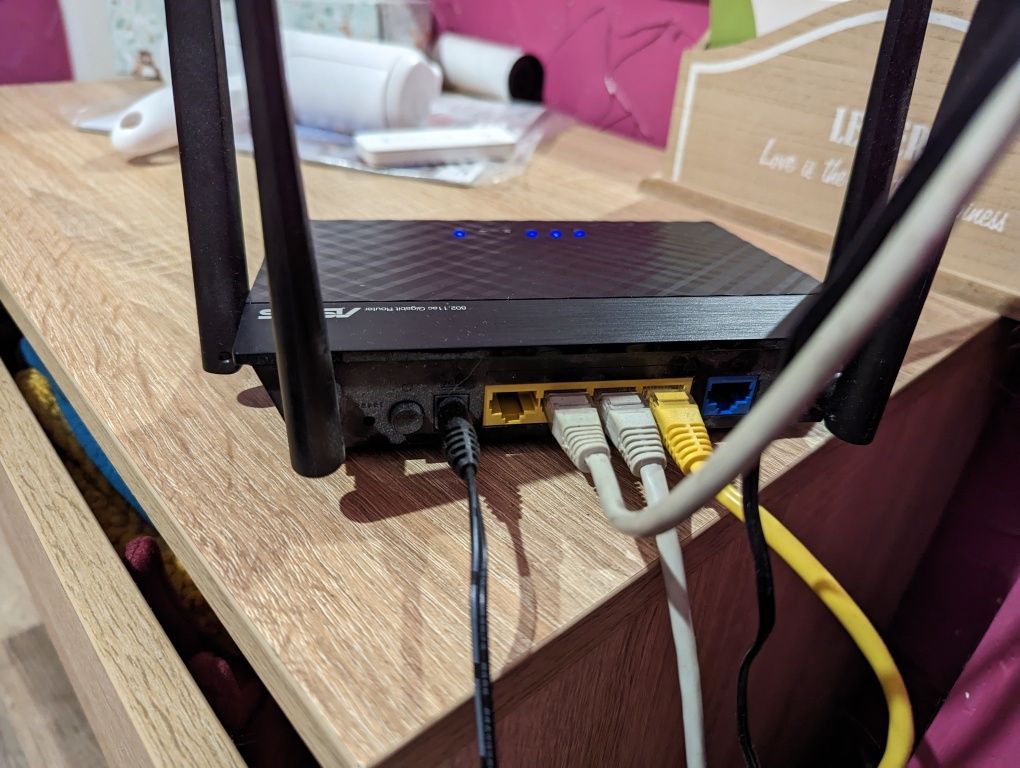 Asus RT-AC1300g plus V1 router