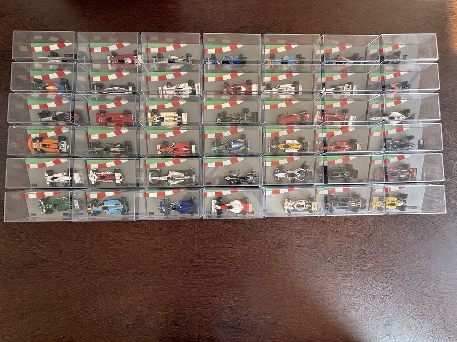 Vendo Coleção 42 Carros Formúla 1