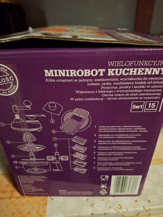 Mini robot kuchenny