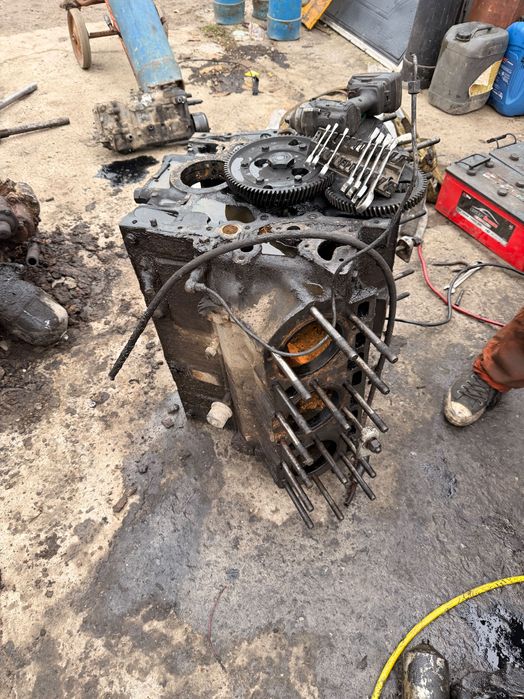 Блок мотора ЯМЗ 236 старого зразку