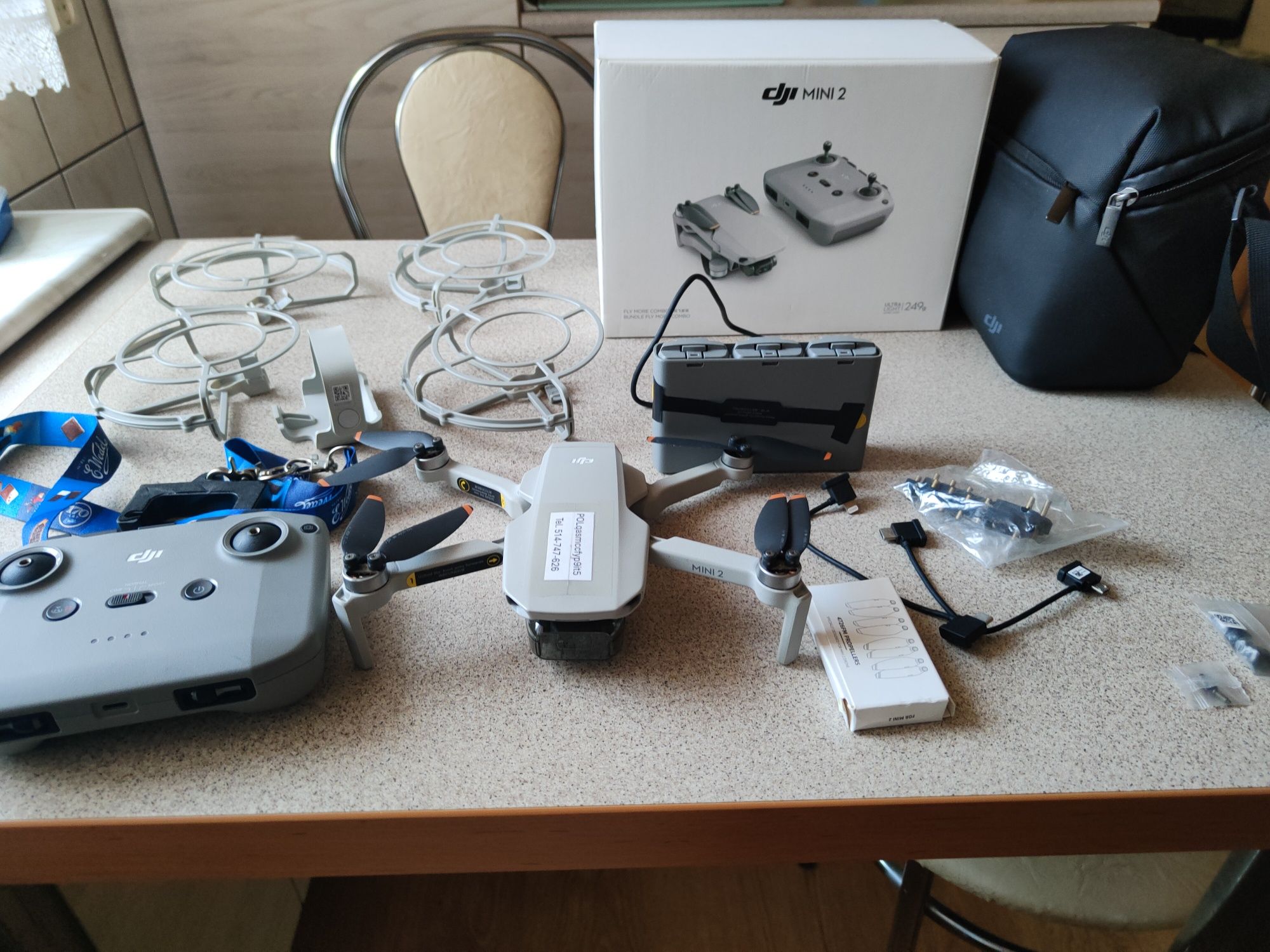 Dron DJI Mini 2 Fly More Combo