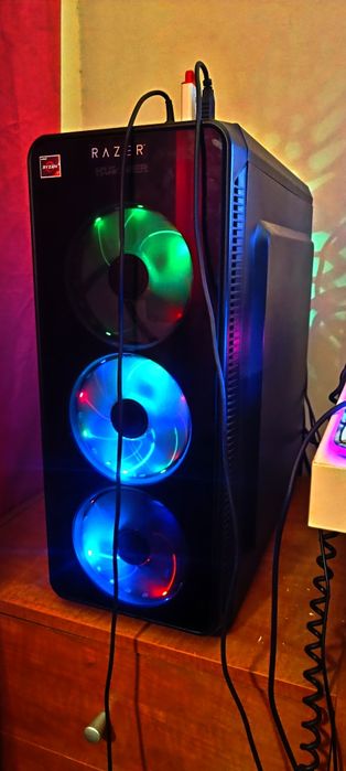 PC GAMER Ryzen 7 3700x GTX1660 SUPER