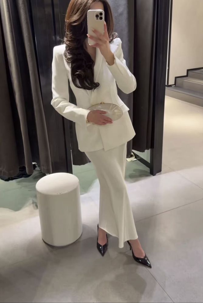 Атласна спідниця Zara