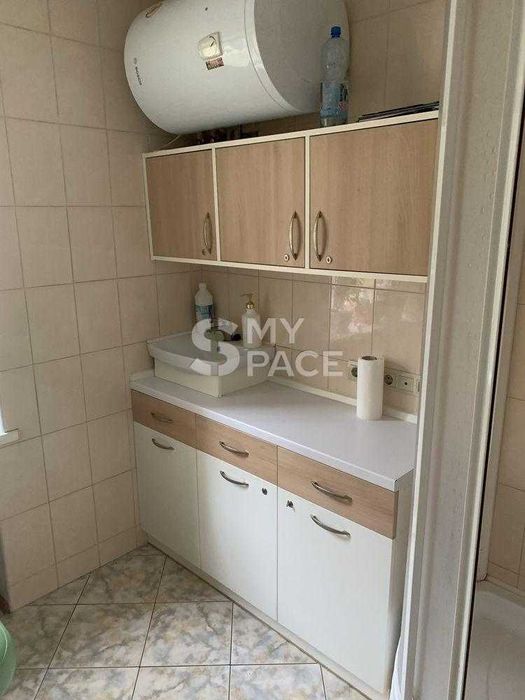 Салон Краси НА ПРОДАЖ! Миколи Бажана. 78 метрів