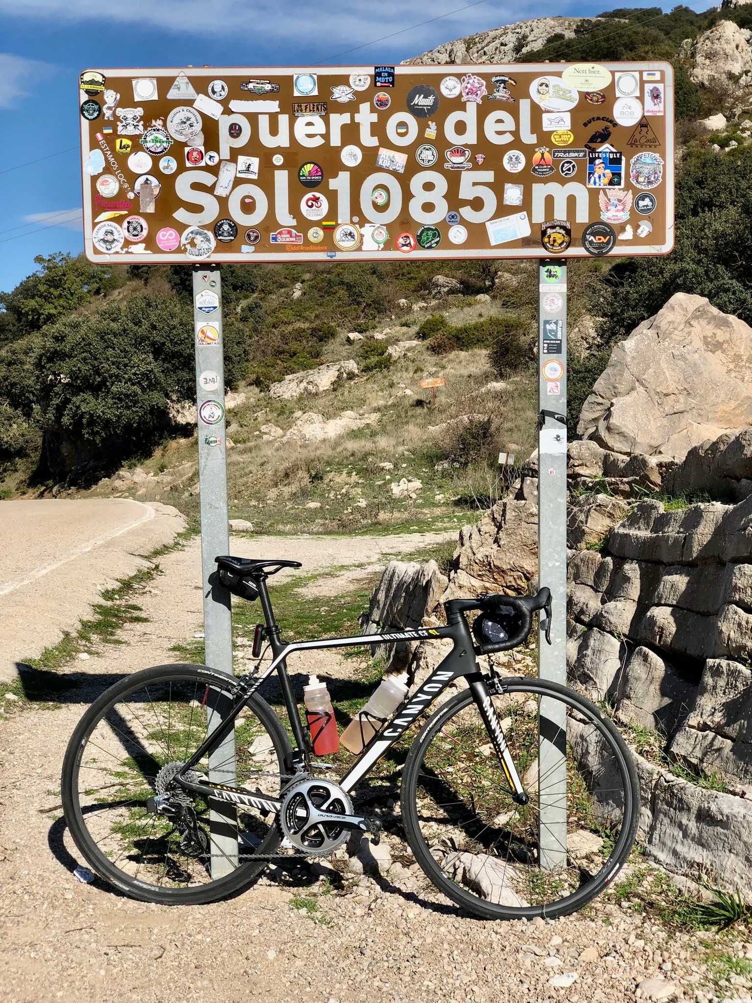 Canyon Ultimate CF SL Shimano Dura Ace / SRAM Red eTap 11s