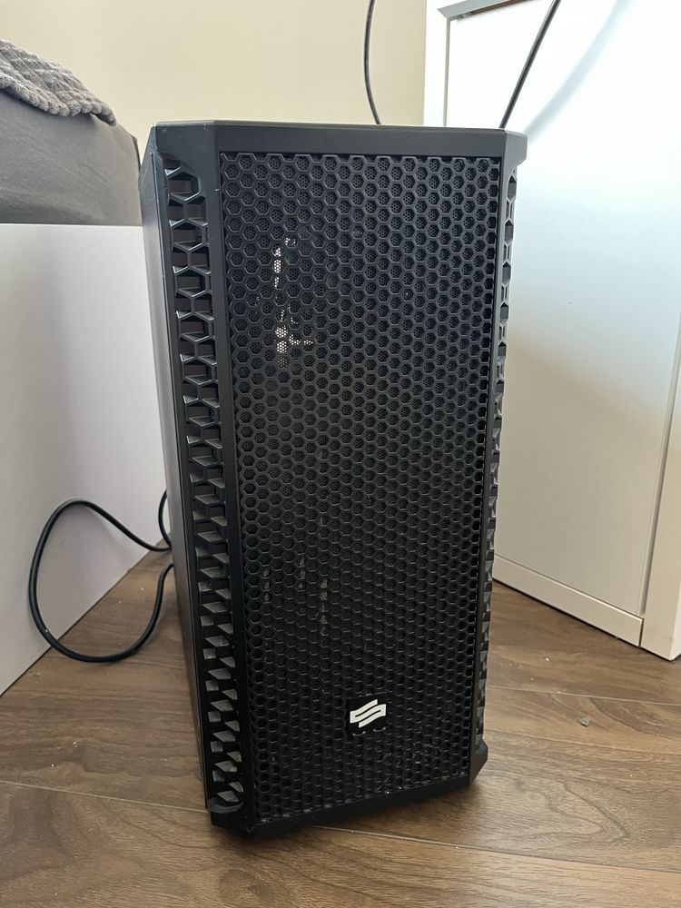 Komputer i5-4440/8GB RAM/SSD+HDD/RX 470/ Windows 11