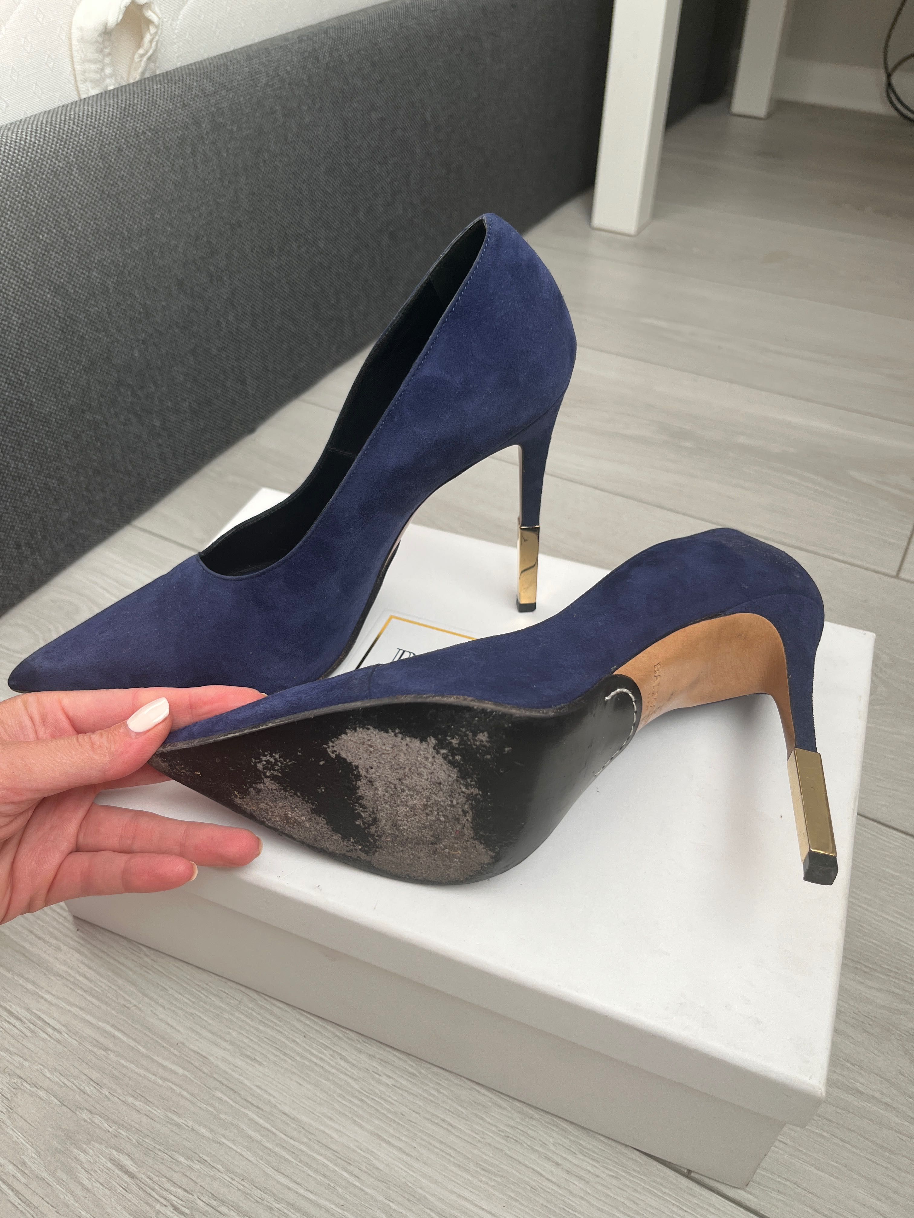 Buty Balmain 39 skóra zamsz granatowe szpilki złote obcasy czółenka