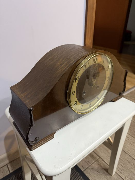 Stary zegar kominkowy