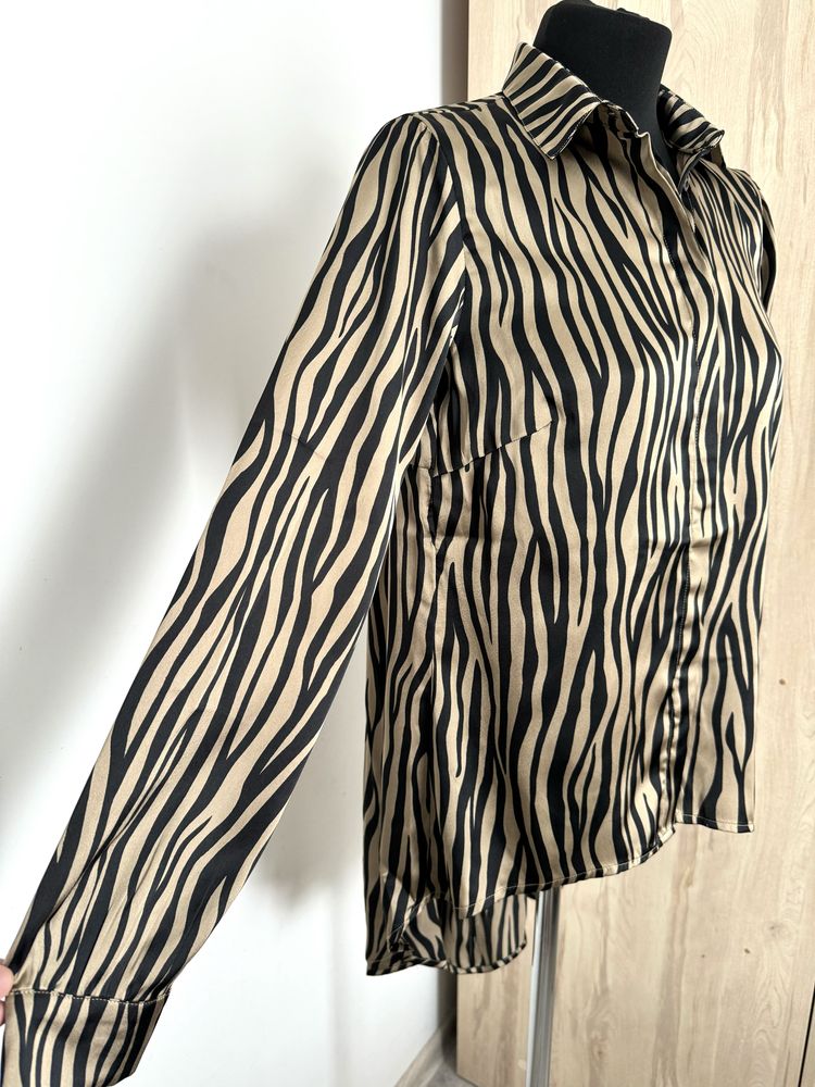 Bodyflirt satynowa bluzka Zebra print