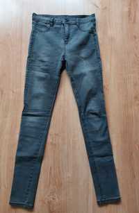 Spodnie jeansowe Pull and Bear rozmiar 38