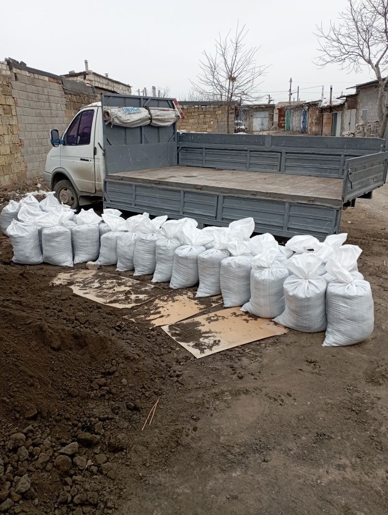 Продаю чорнозем хорошего качества в мешках.