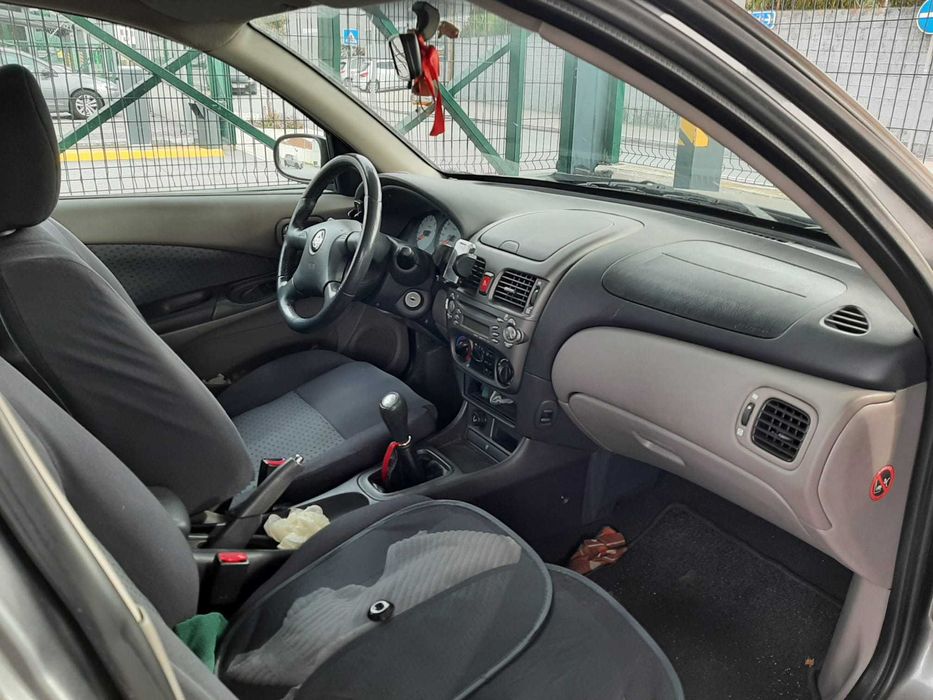 Nissan Almera Top 1.5 Gasolina – Fiável, económico e confortável!