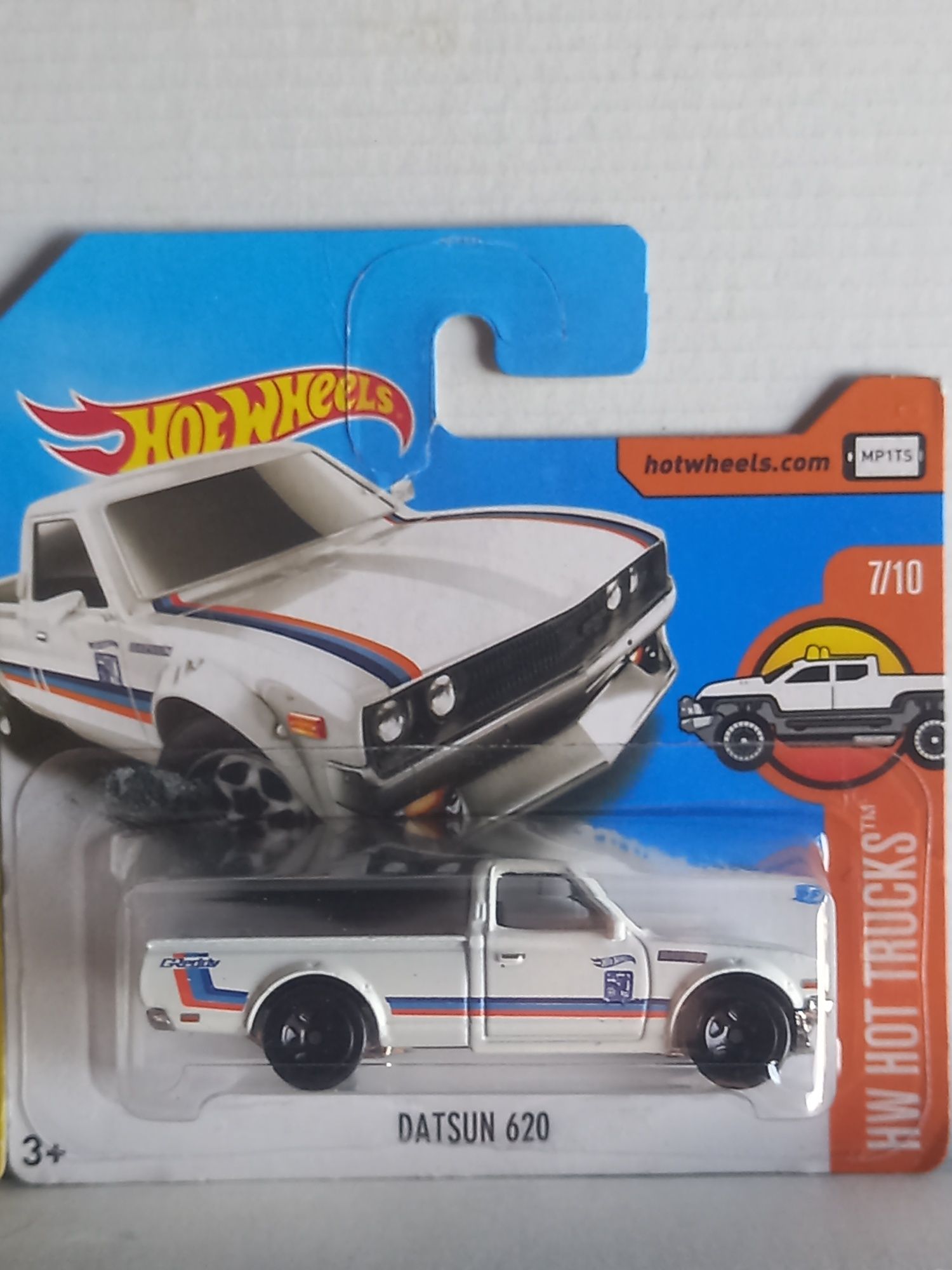 Conj 2 hot wheels datsun 620