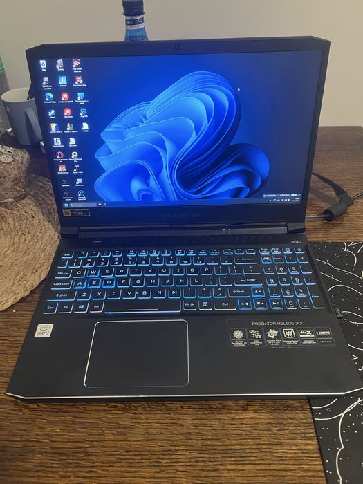 Laptop predator helios 300