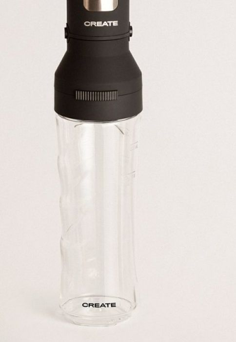 Varinha Mágica com Copo de Batidos