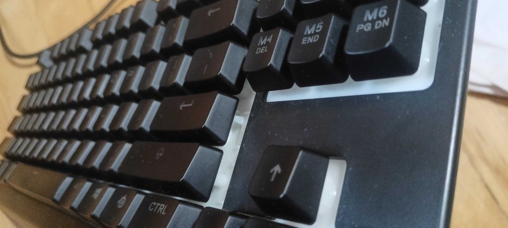 SteelSeries Apex 3 TKL - Klawiatura gamingowa