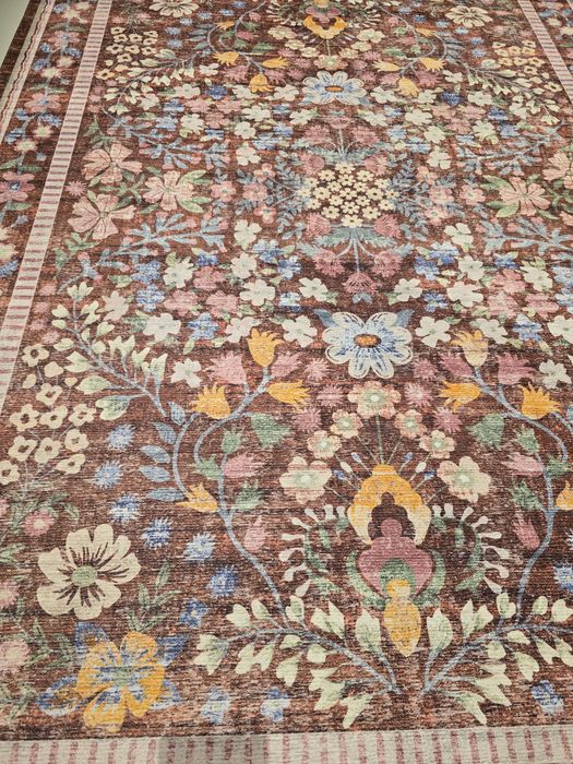 Tapete floral excelente estado