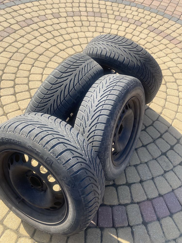 Sprzedam dwa komplety kół 15 Cal