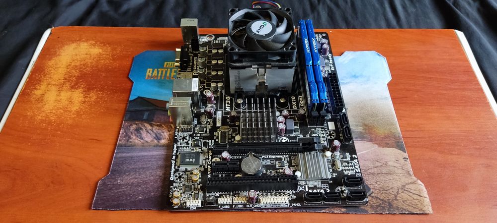 Gigabyte GA-78LMT-S2 AMD FX-6300 3.5GHz HyperX DDR3-1600 8192MB