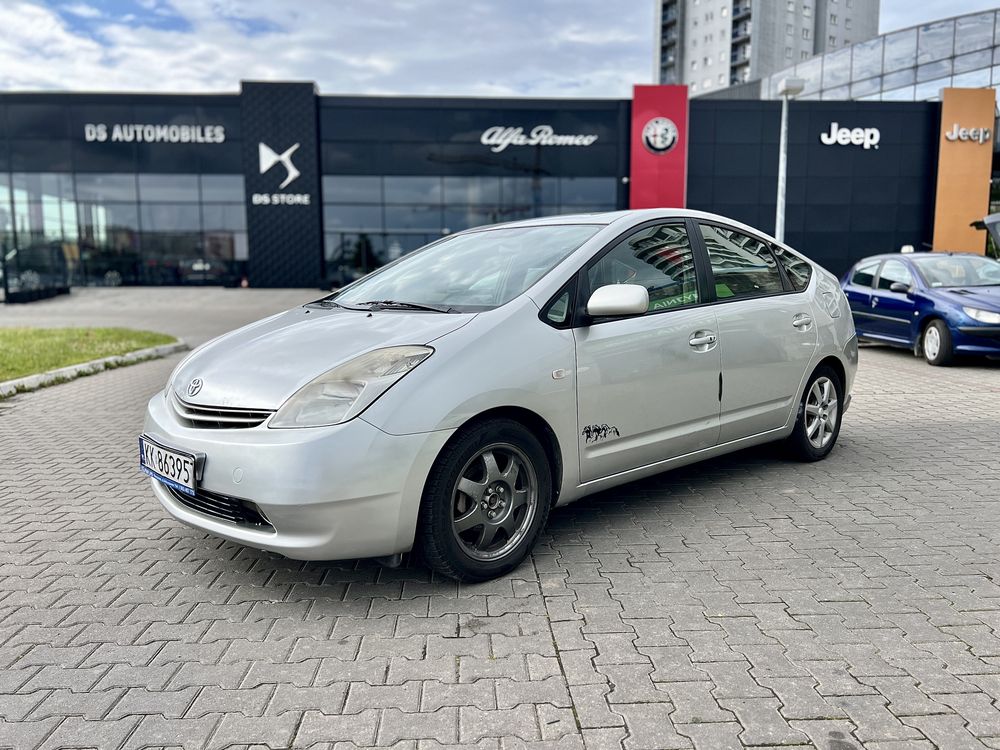 Samochód do Wynajęcia Wynajem Aut pod cele osobiste Prius Automat