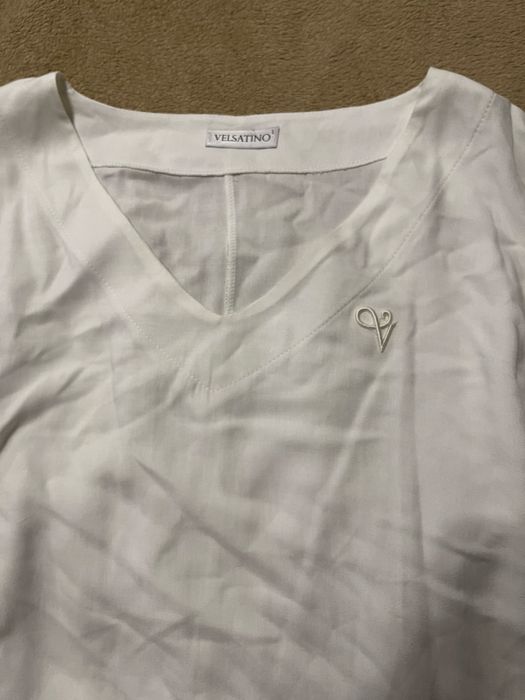 Bialy komplet bluzka i spodnie