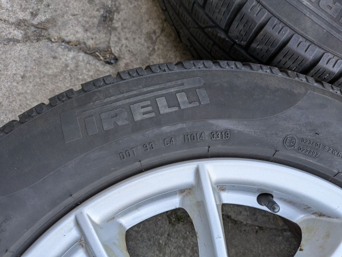 Felgi aluminiowe alufelgi z oponami BMW 225/60/17R 5x120 ET32 . 678757
