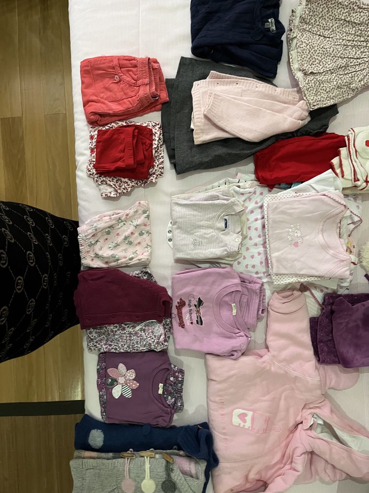 Lote de roupa de menina 6-12 meses