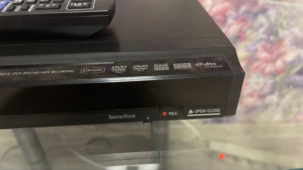 Продам DVD Panasonic DMR-EH67