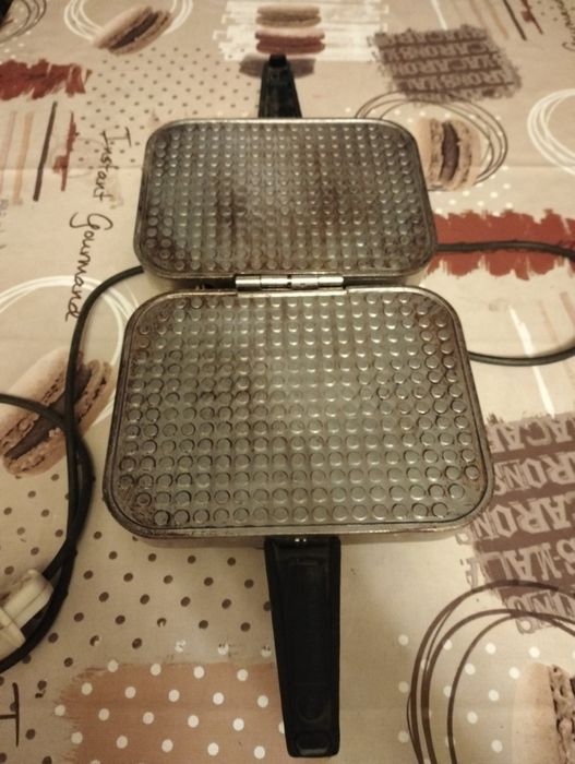 Ласунка электро вафельница