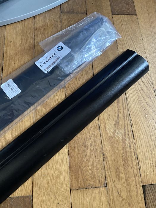 Пластикові накладки на пороги для BMW e46