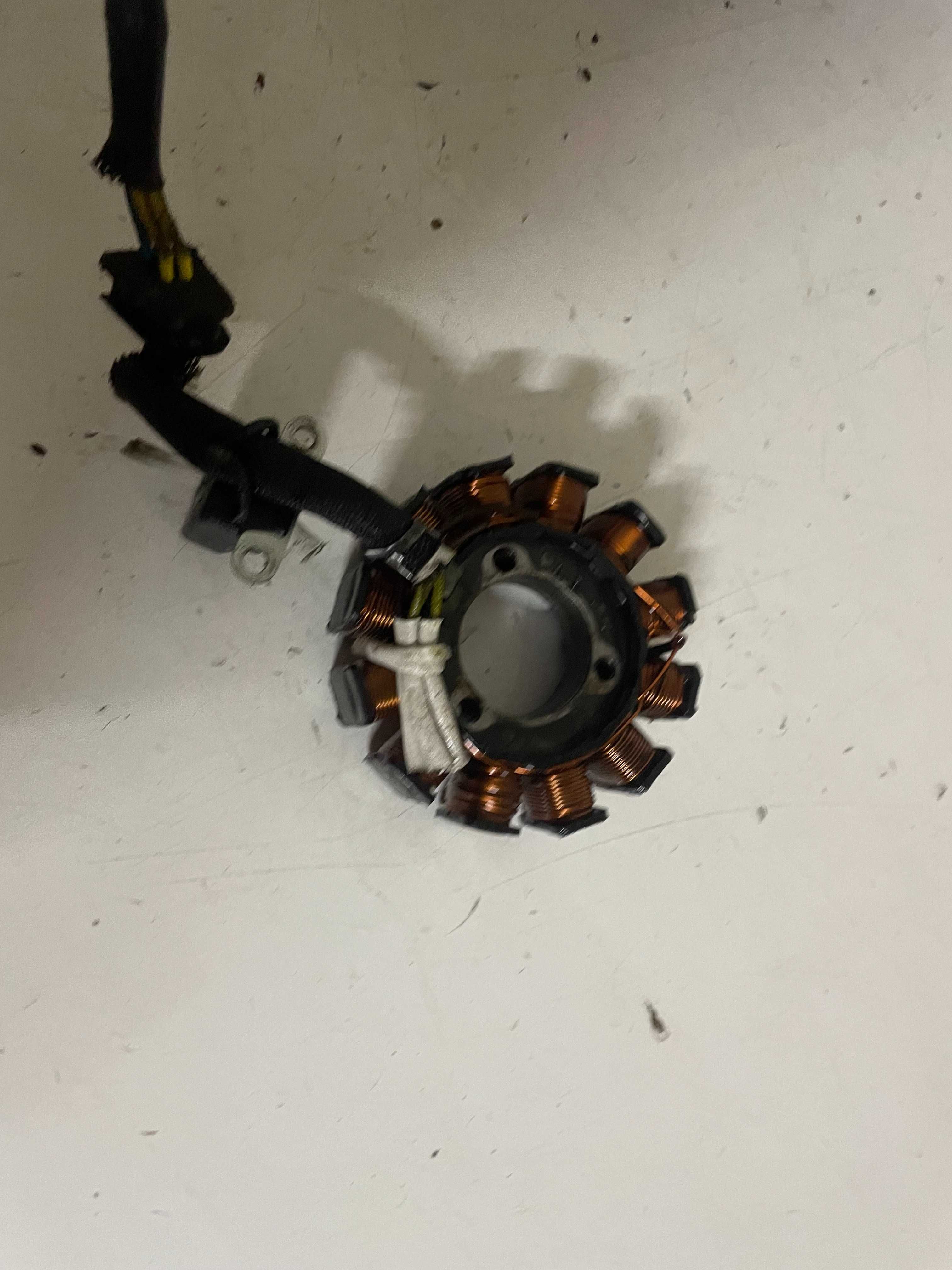 Hyosung gt gtr 125 stator iskrownik