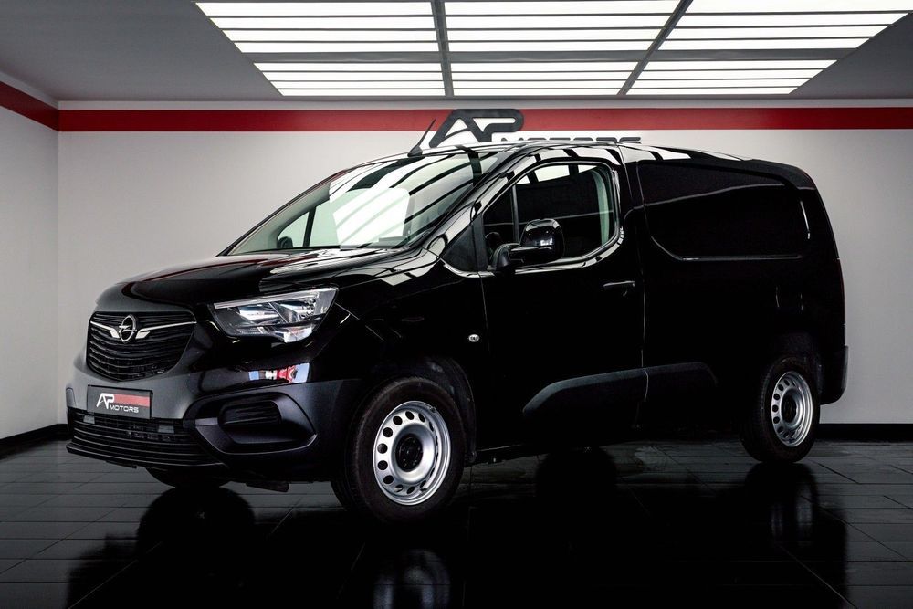 Opel Combo 1.5 CDTi L2H1 Essentia