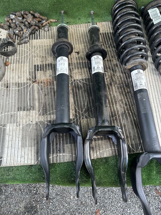 Продам стойки на Мерседес Ml 164,166 Gl164-166 в хорошем состоянии