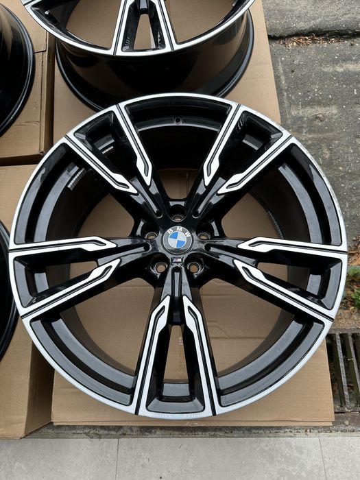 Felgi 22 Bmw X5 X6 9,5J i 10,5J używane proste