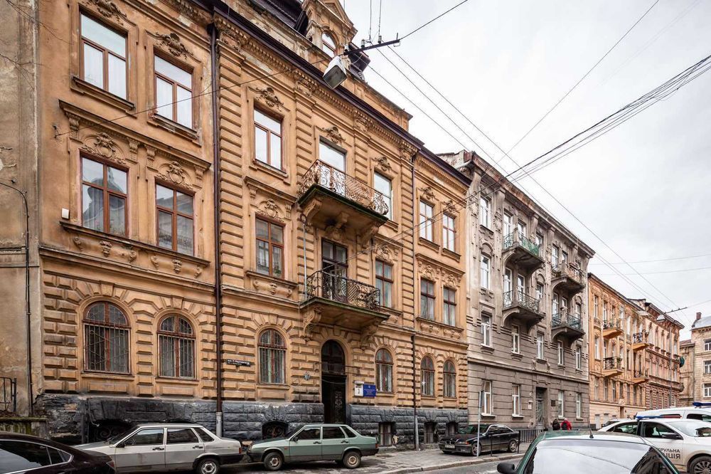 вул. Мартовича 3/Оренда Подобово дворівневі апартаменти/для 6 осіб