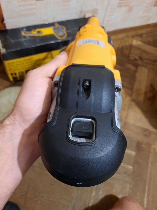 Полірувальна машина DeWalt DWP849X,1250вт,180мм
