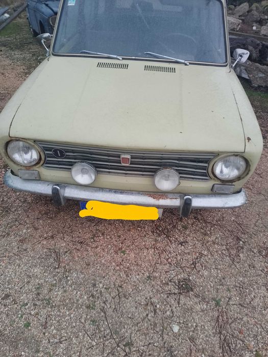 Clássicos antigos Fiat 124 van 1.2