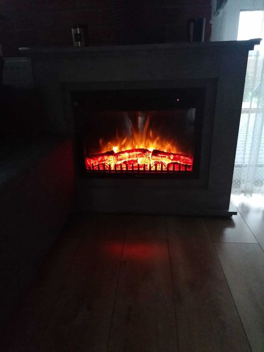 Kominek elektryczny