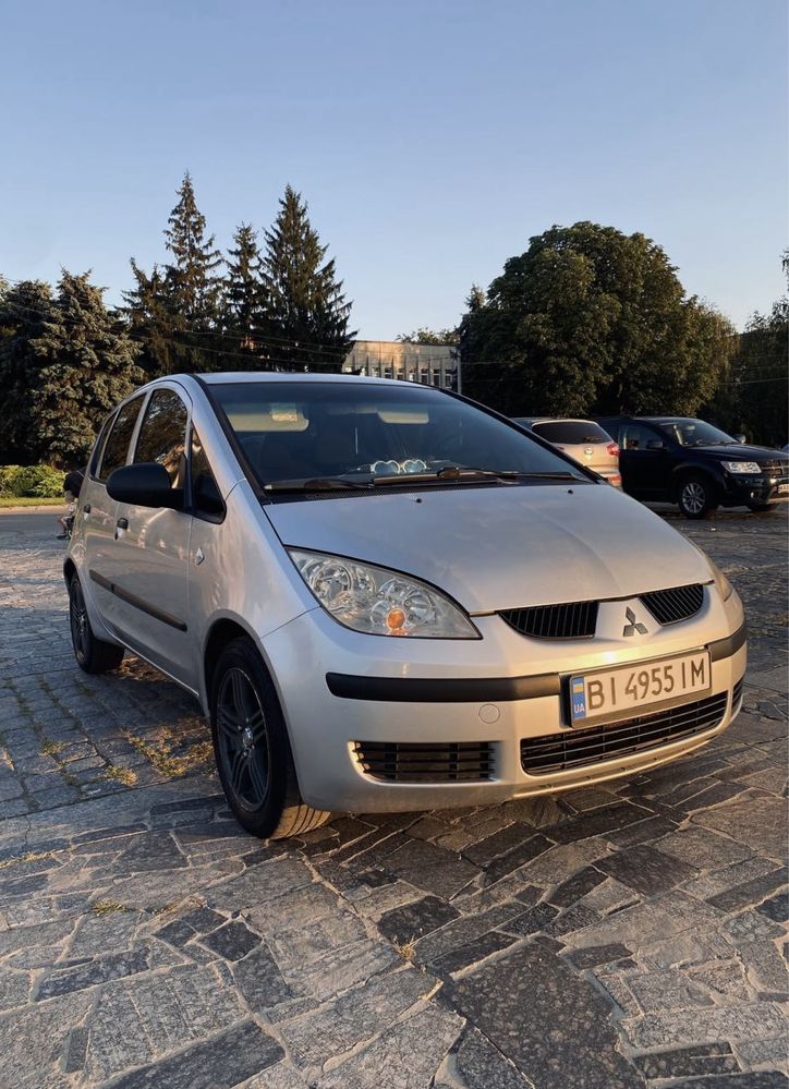 Продам Mitsubishi colt 1.3 2006