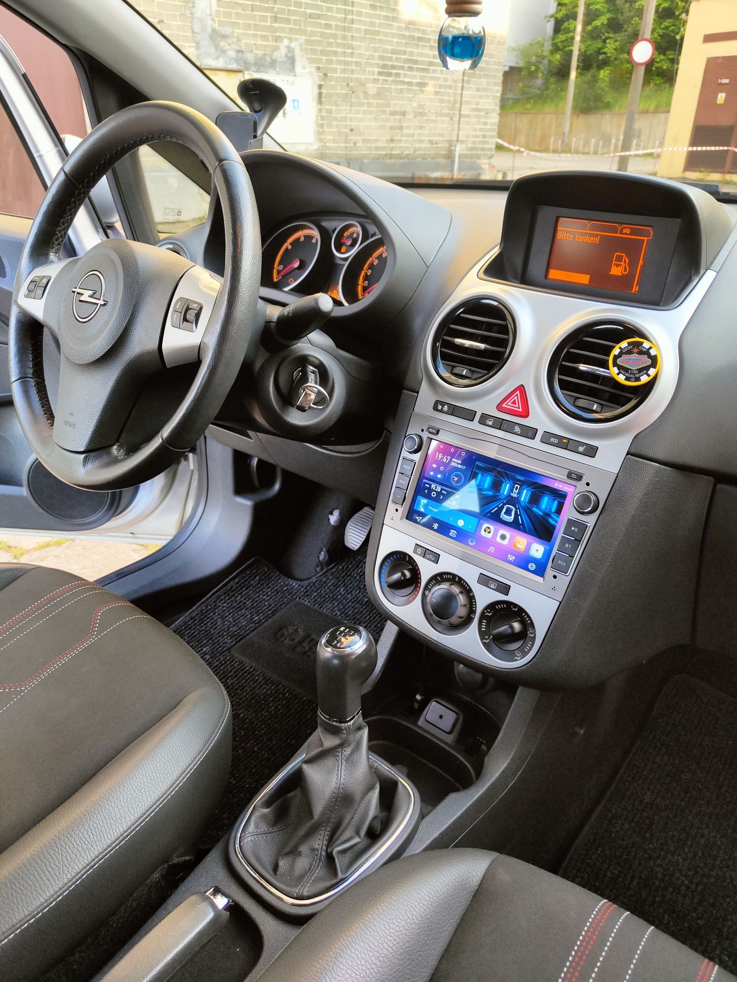 Opel Corsa rok 2012 lift poj 1.3cdti stan bdb