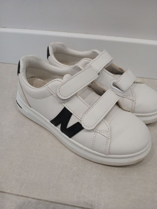 Białe adidaski buty na rzep