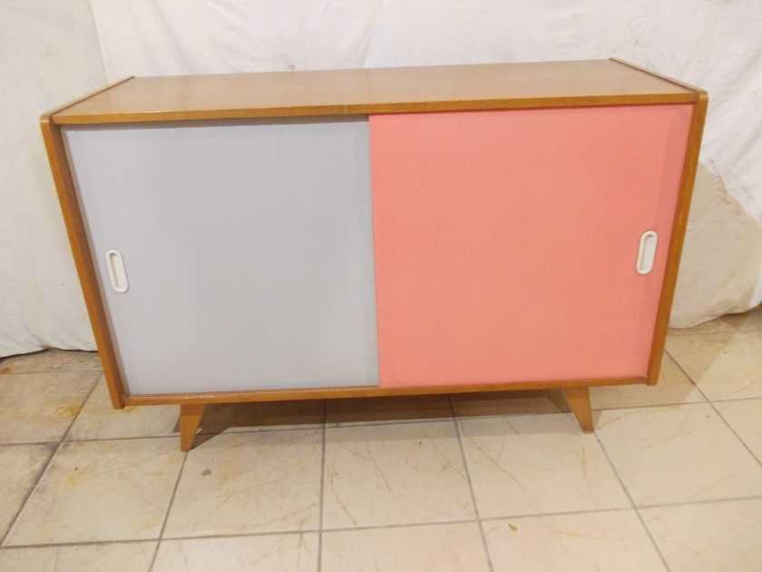 Komoda Iri Jiroutel U-452 lata 60