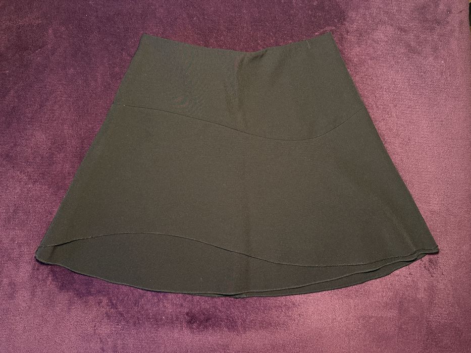 Czarna damska spódnica