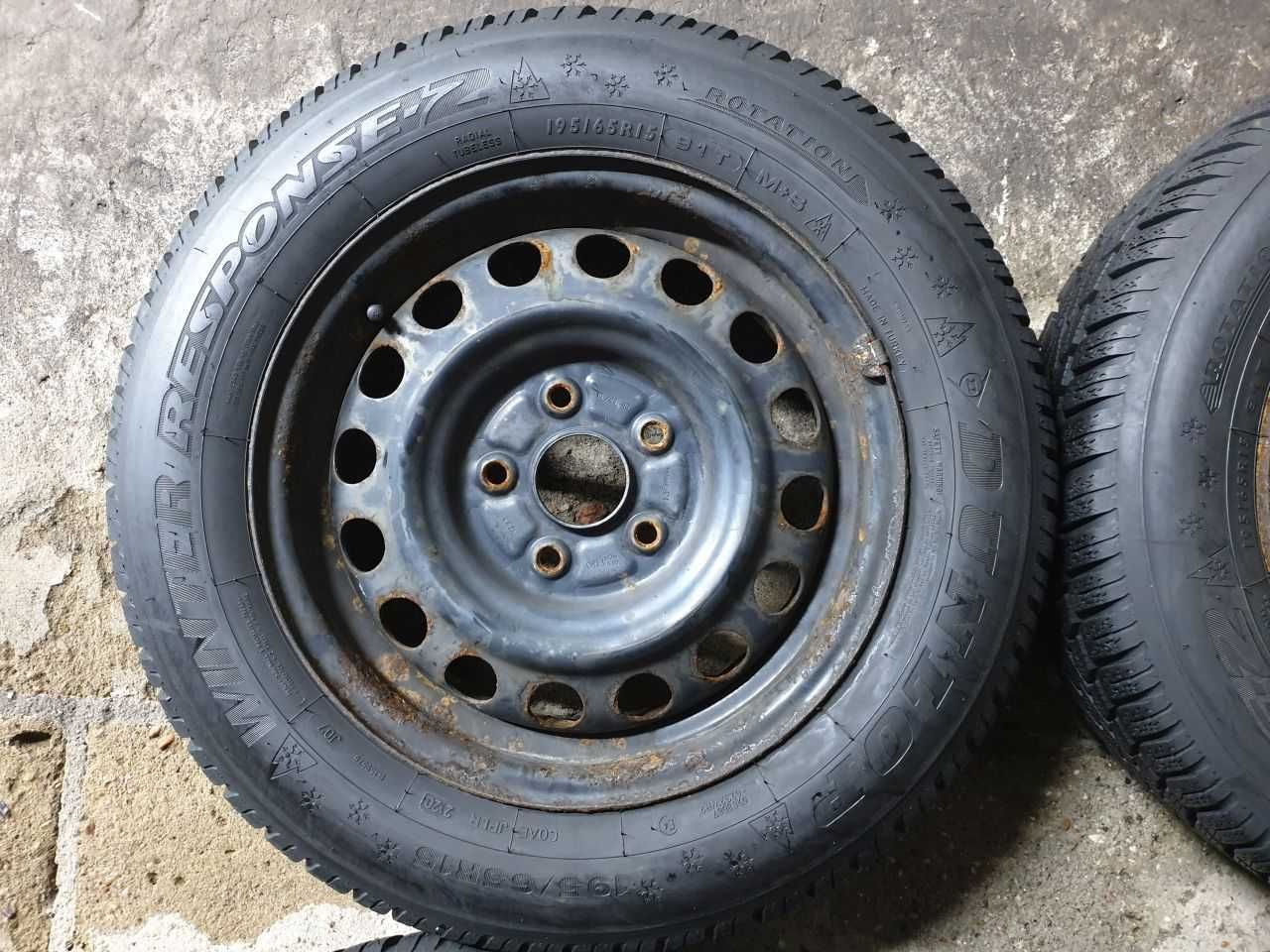 Felgi stalowe Sedici SX4 R15 5x114,3 opony zima 195/65R15 7,5mm 2020r