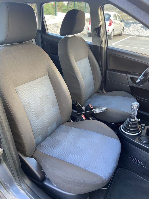 Fiesta 2008 • 1.25 Zetec 75 cv • Multimidia • Imaculado Todos Níveis