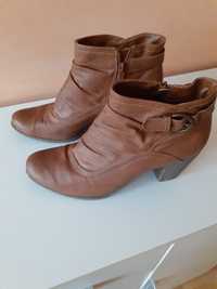 Buty Clara Barson 40