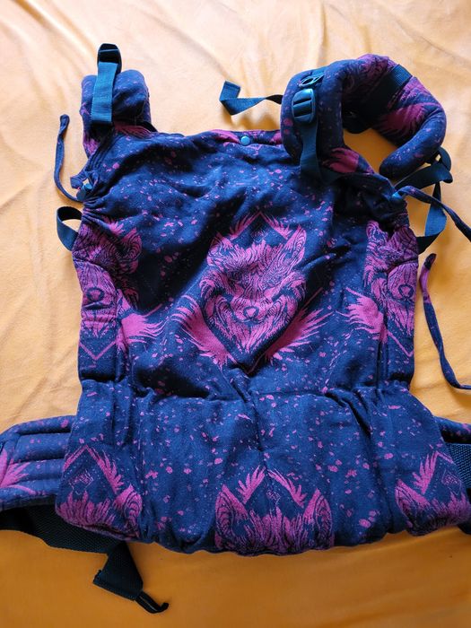 Sprzedam nosidło szyte z chusty luluna Wolf.