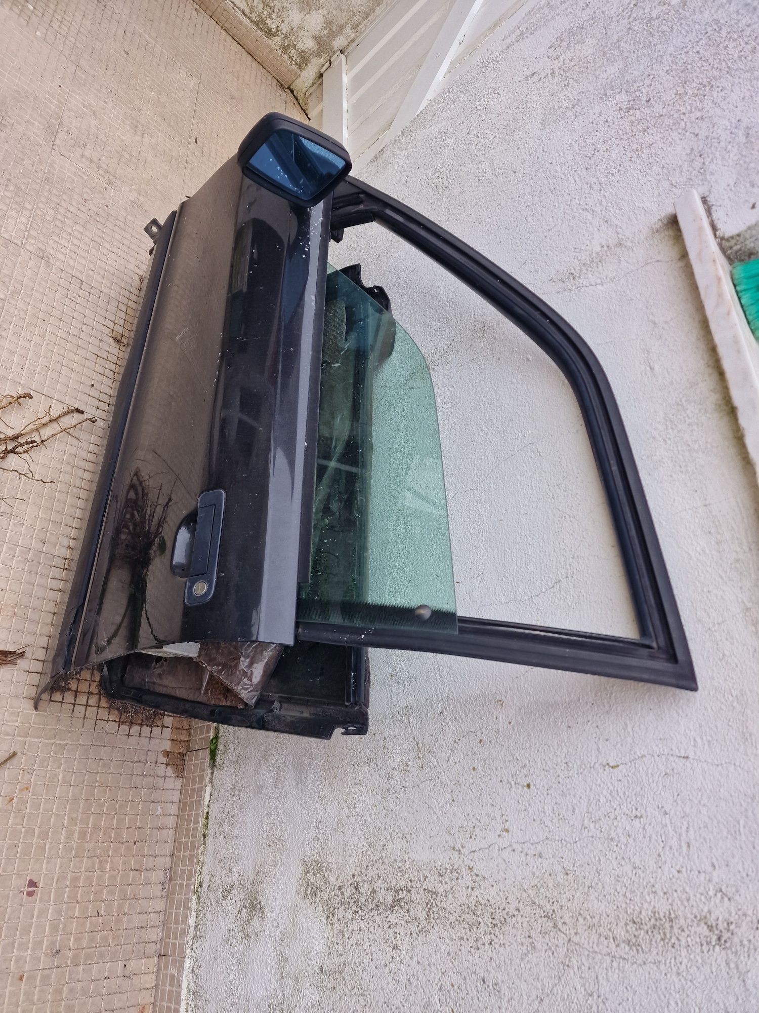 Porta audi 80 completa.