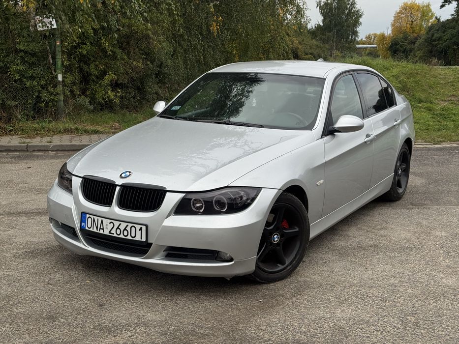 BMW 320D 2.0d M47 2005r. Automat/skóra/alu/duże radio/czarny podsufitk