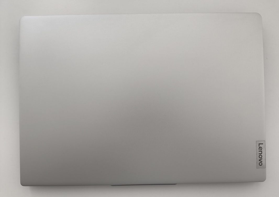 Lenovo IdeaPad Slim 5 16ABR8 512gb / 16GB RAM